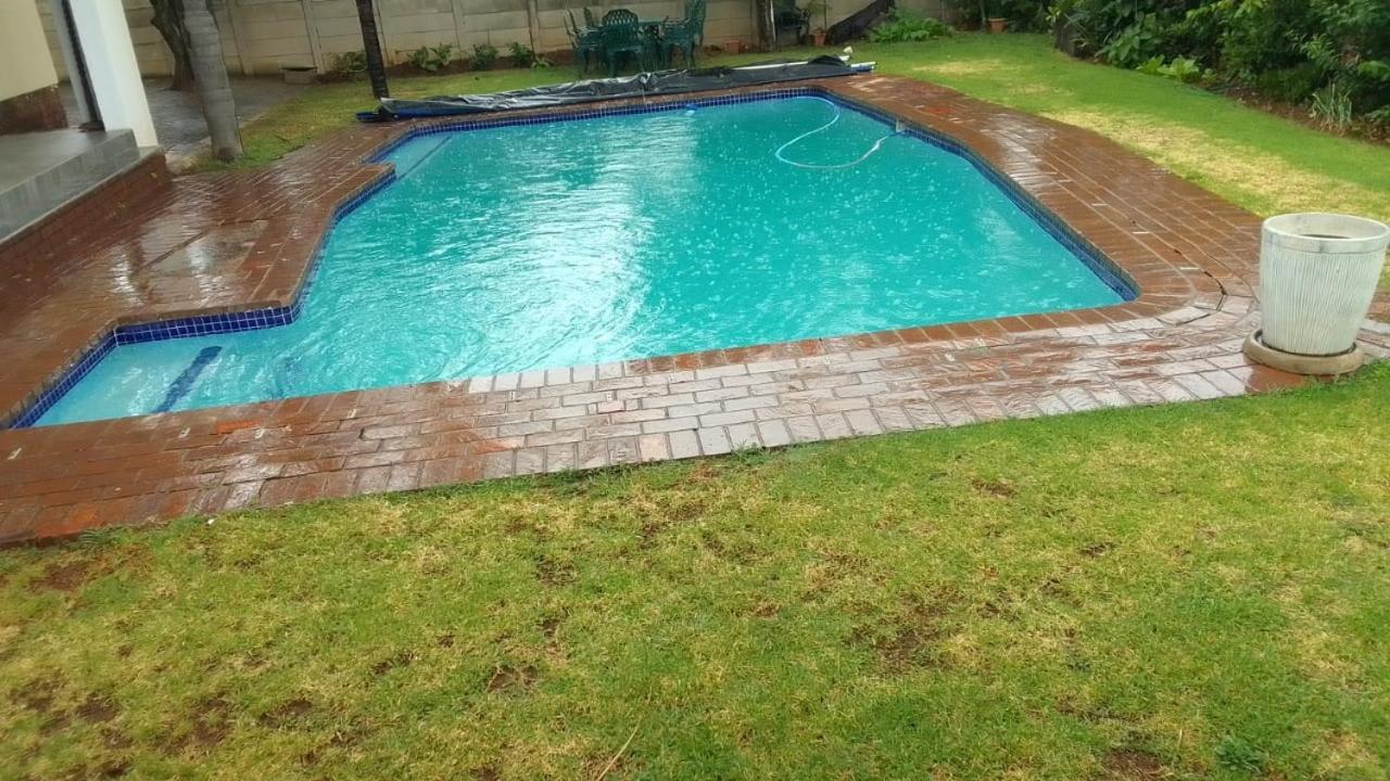 Entire 4 Bedroom House In Midrand, Johannesburg Randjesfontein Экстерьер фото