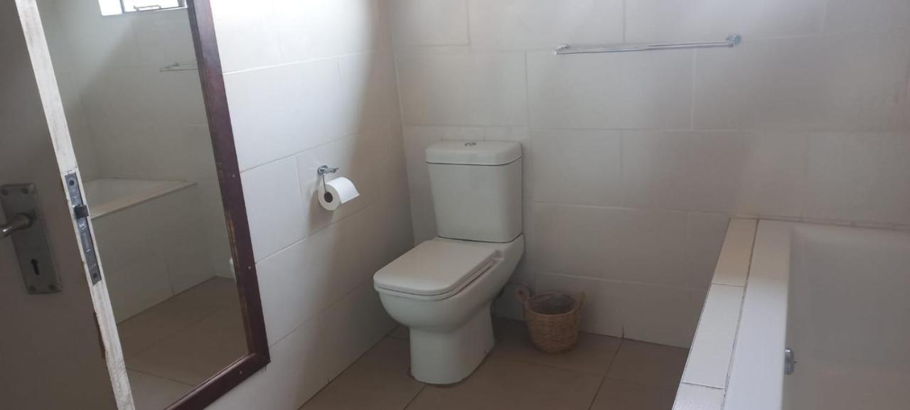 Entire 4 Bedroom House In Midrand, Johannesburg Randjesfontein Экстерьер фото