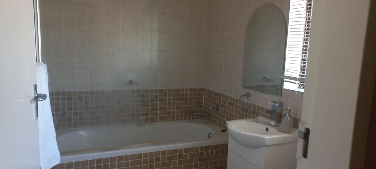 Entire 4 Bedroom House In Midrand, Johannesburg Randjesfontein Экстерьер фото