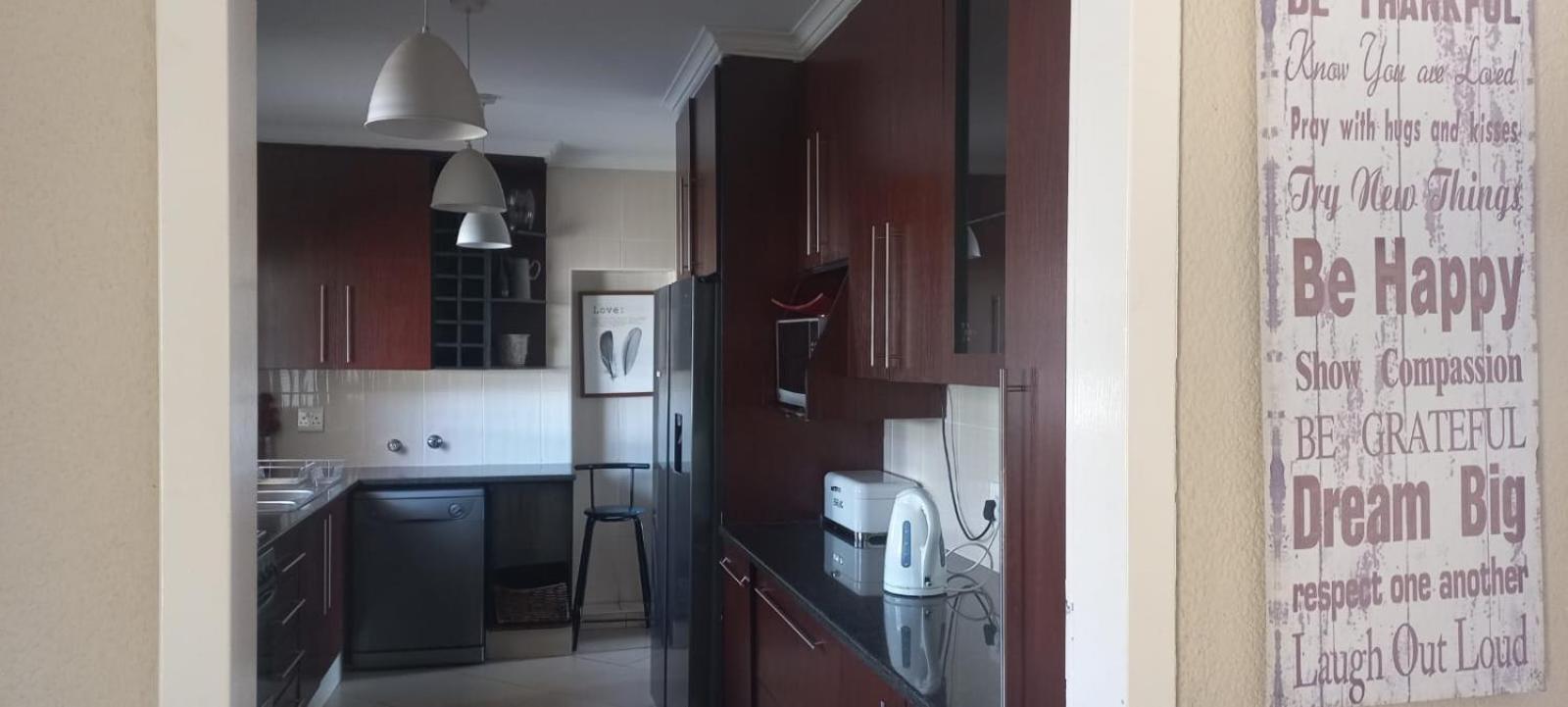 Entire 4 Bedroom House In Midrand, Johannesburg Randjesfontein Экстерьер фото
